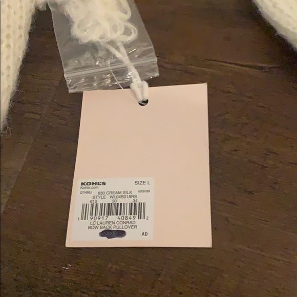 Sweater - Picture 3 of 3